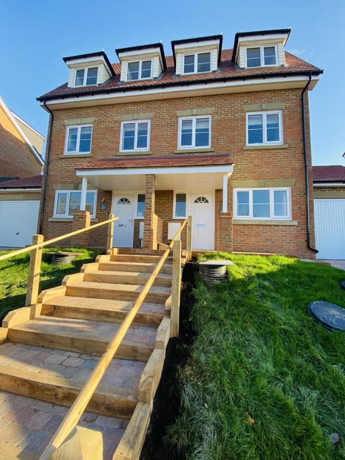 Family Home In Seaside Town Newport Beach Exterior foto